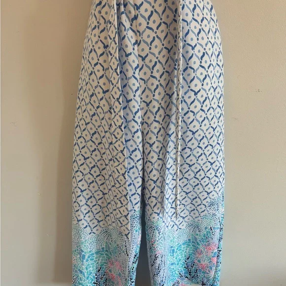 Lilly Pulitzer Sandra Blue and White Jumpsuit Romper, Size 6 - Picture 6 of 9